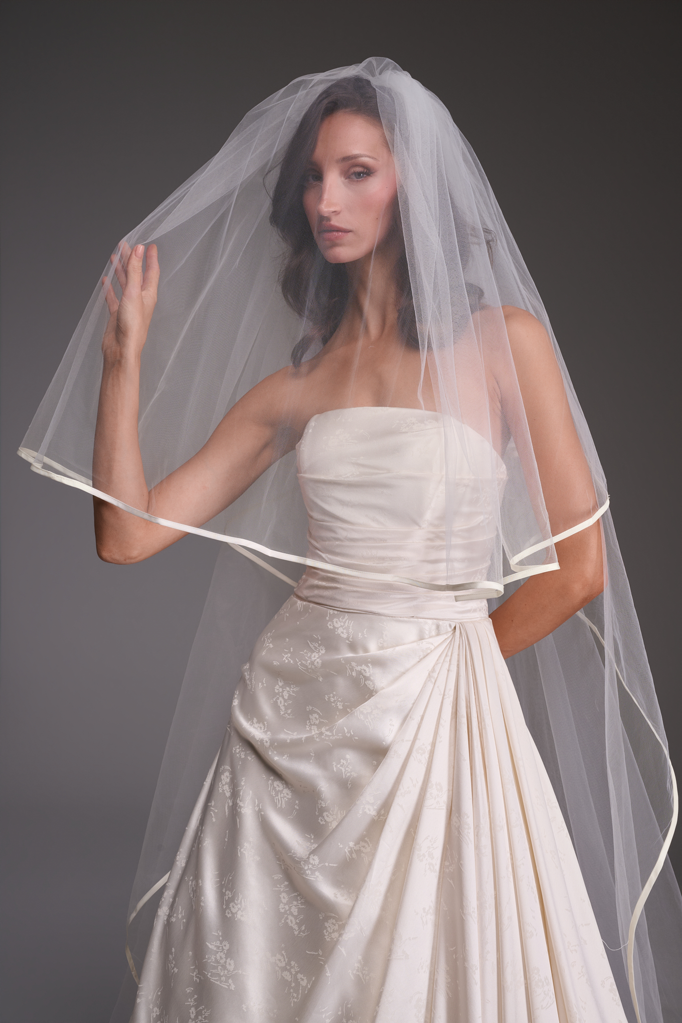 Guillermo Pharis bridal wedding dresses