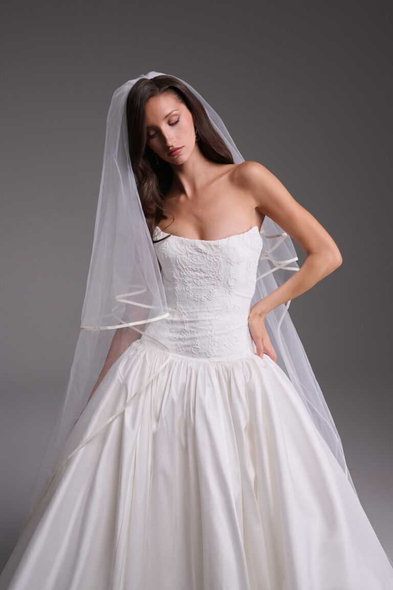 Guillermo Pharis Wedding dress drop waist
